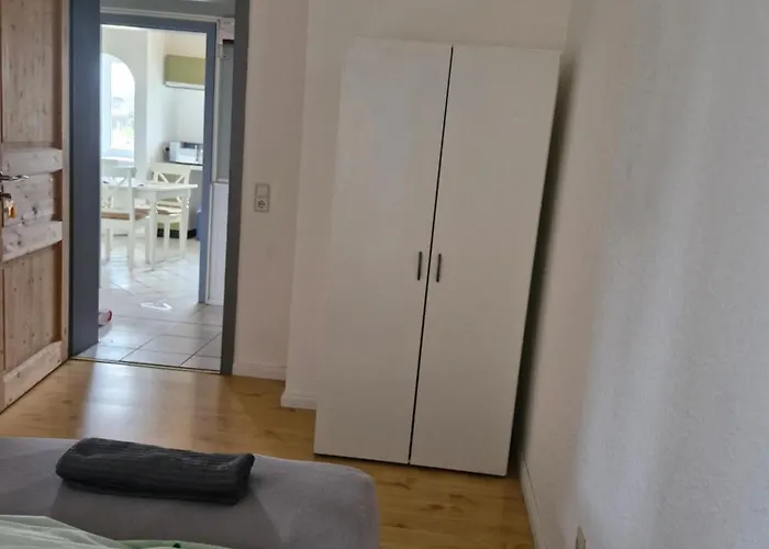 Habichtweg 홈스테이 *